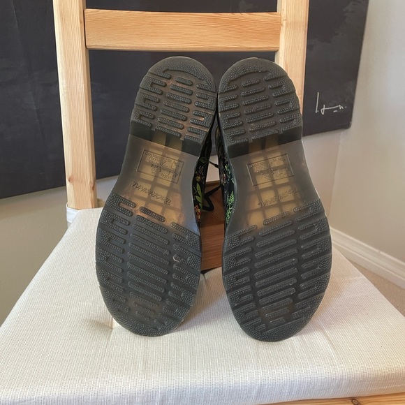 Dr Martens 1460 Floral Bloom Backhand Leather Lace Up Boots US L7 - Picture 14 of 17